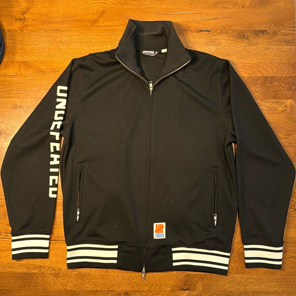 Undefeated Warm Up Jacket Medium - image 1